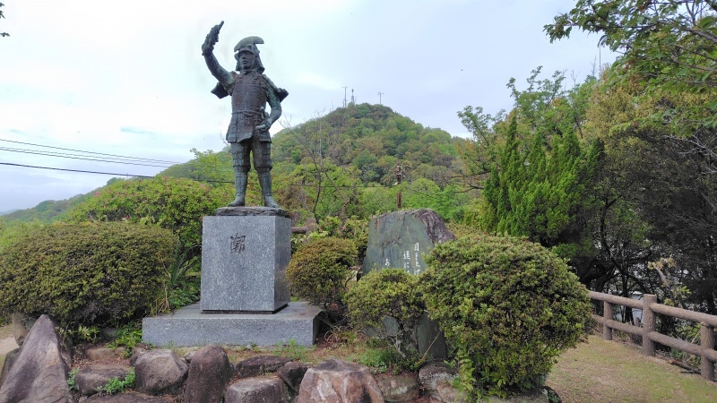 因島村上水軍像