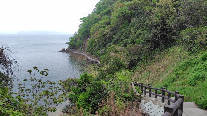 因島海沿いの遊歩道