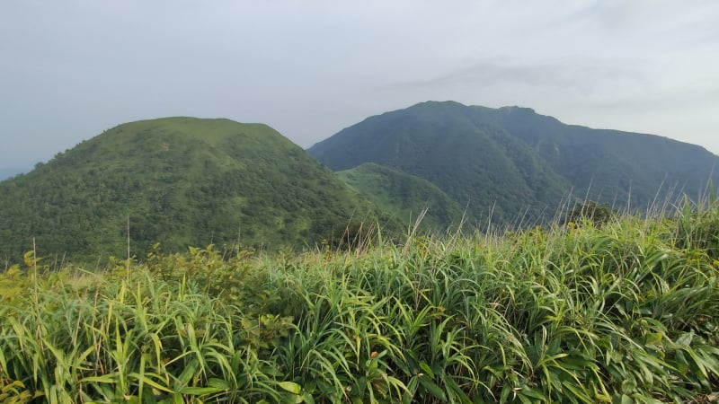 男三瓶山と子三瓶山の景観