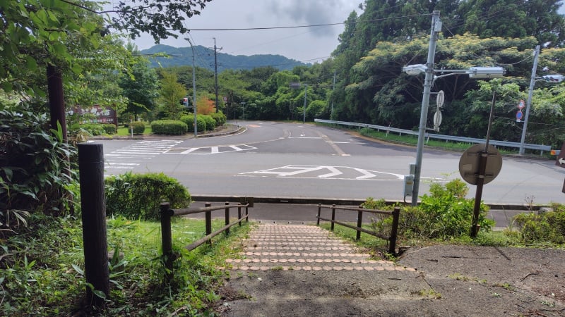孫三瓶山登山口
