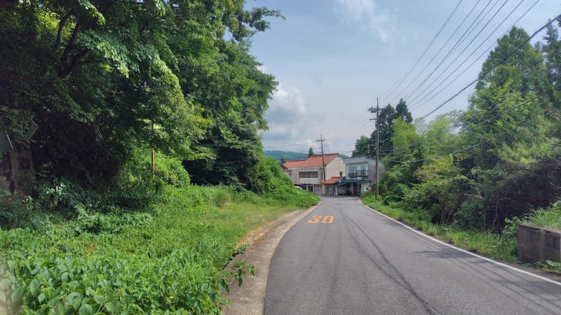 三瓶温泉の公衆浴場へ