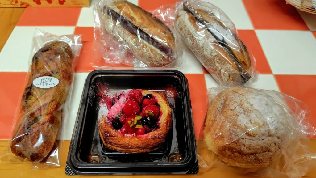 ムカイ製パンのパン