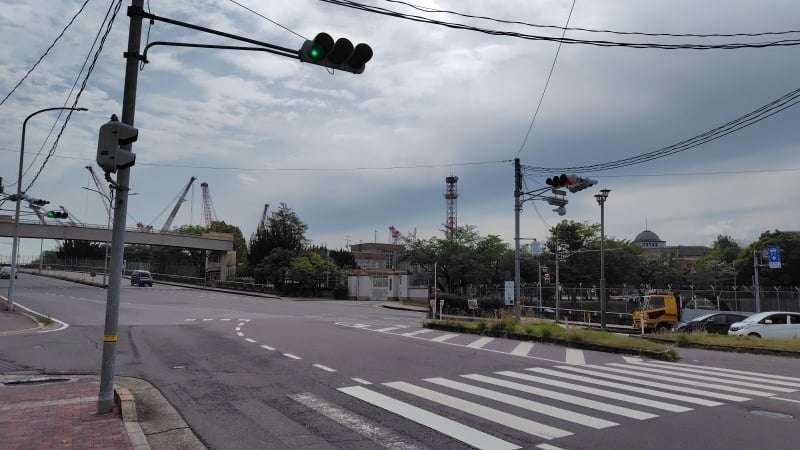 海上自衛隊呉地方総監前の通り