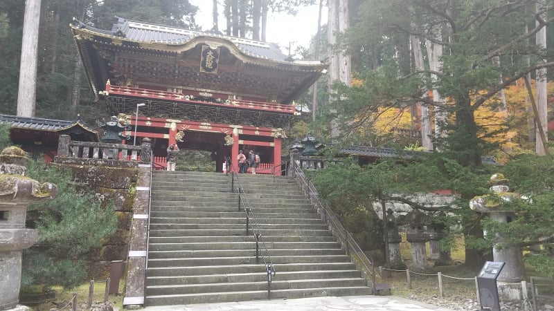 輪王寺大猷院の二天門