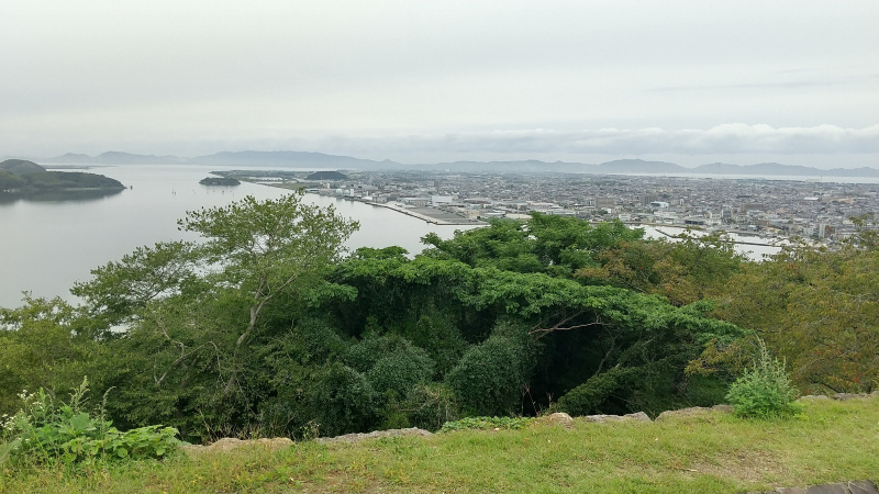 米子城(秦山)山頂から見る境港